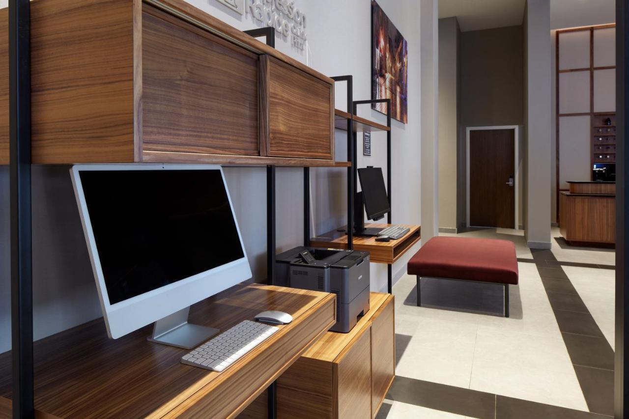 Residence Inn Montreal Midtown Exterior photo